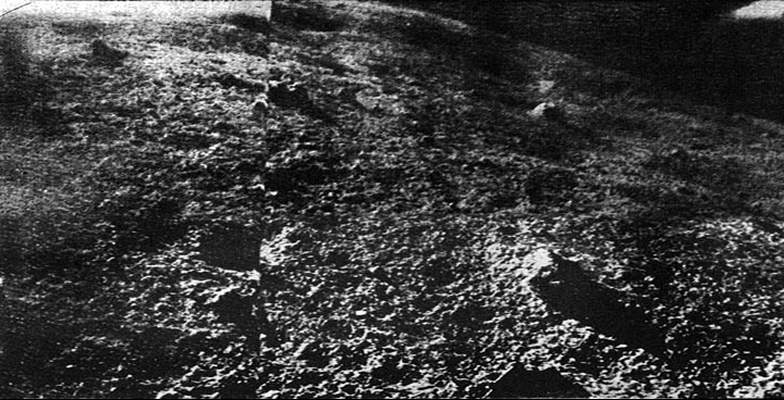 1EREPHOTO PRISE SUR LA LUNE 1966 RUSSIE 