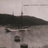 LANNYAUDETPORTSARDINERIE17 LES CANOTS MOUILLE SUR PIEUX GOELETTE1