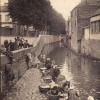 MORLAIXCENTRE PERSONNAGES LAVEUSE SUR LE JARLOT